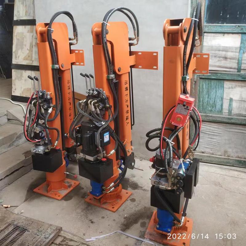 景东彝族自治县重汽蓝牌随车吊 3.2吨 国六动力强 液压驱动 农用自卸起重机